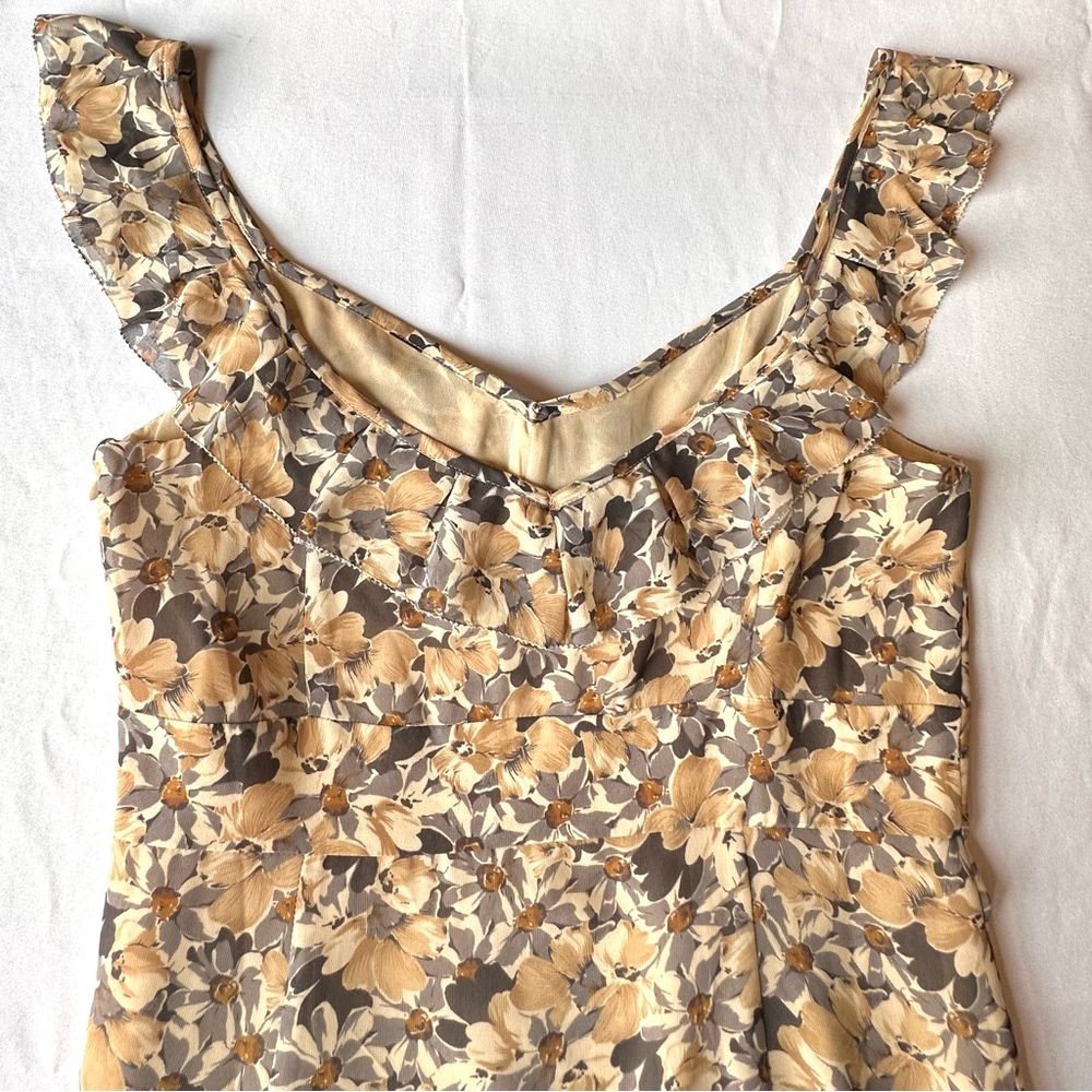 LOFT Womens Dress Tan Floral Sleeveless Ruffle V-neck Neckline Knee Length Sz 6 - Picture 10 of 15